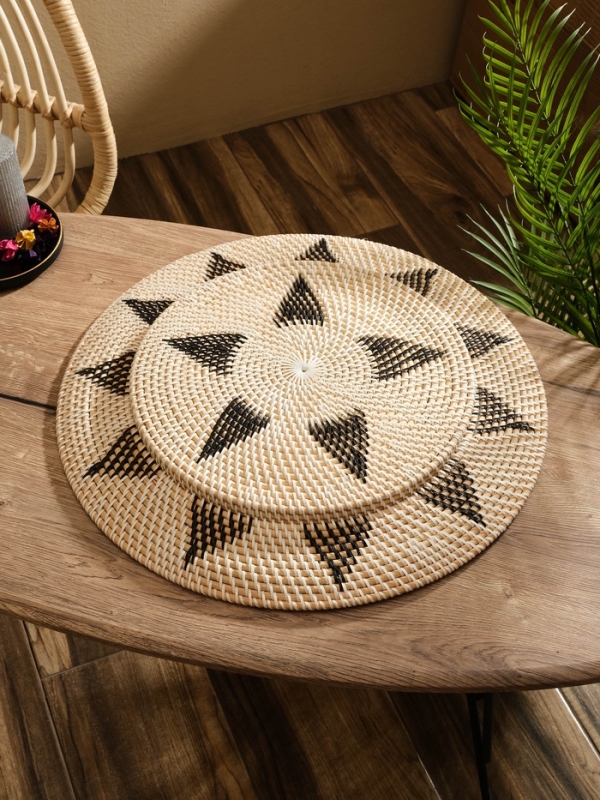 Тарелка декоративная плетеная ротанг "Узор 3", 50х50х5 см