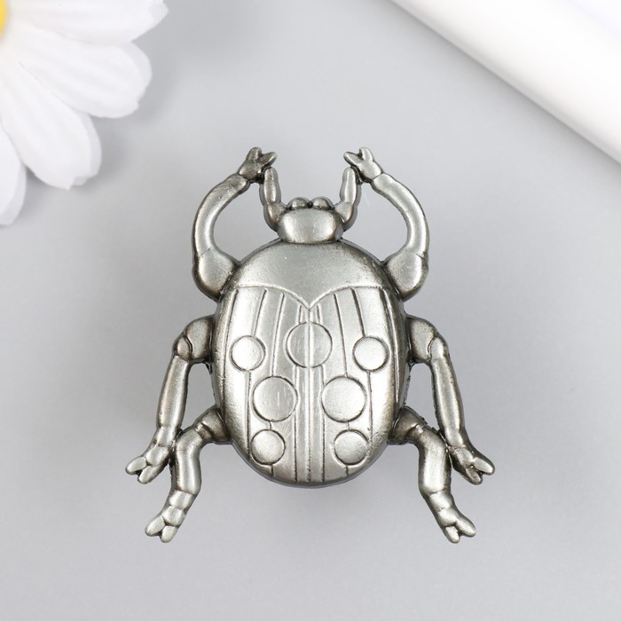 Ручка для шкатулки металл Ручка для шкатулки металл "Божья коровка" состаренное серебро 4,8х4,3 см