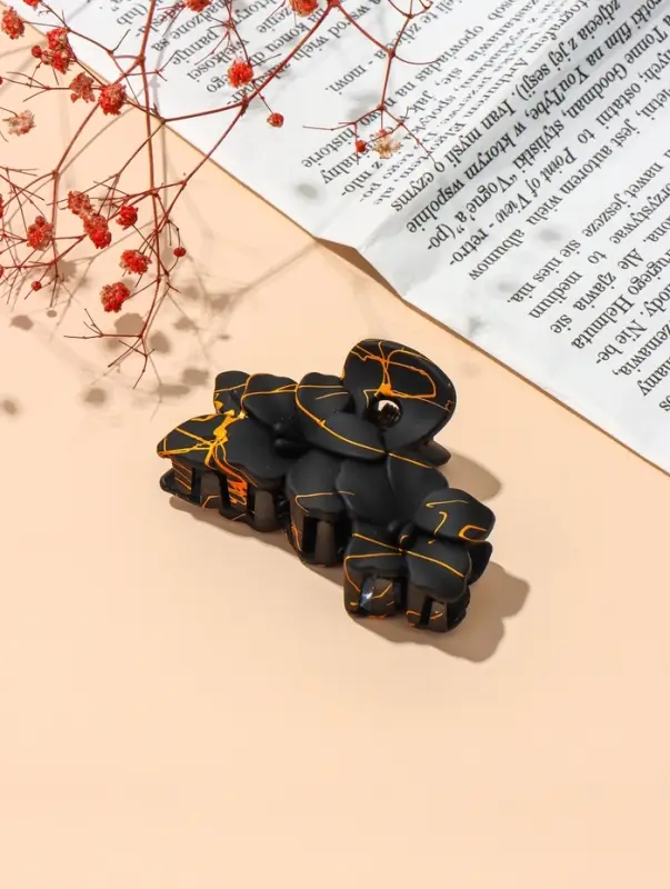 Крабик для волос &laquo;Классик&raquo; цветы, 7&times;4.5 см, матовый, чёрно-золотой