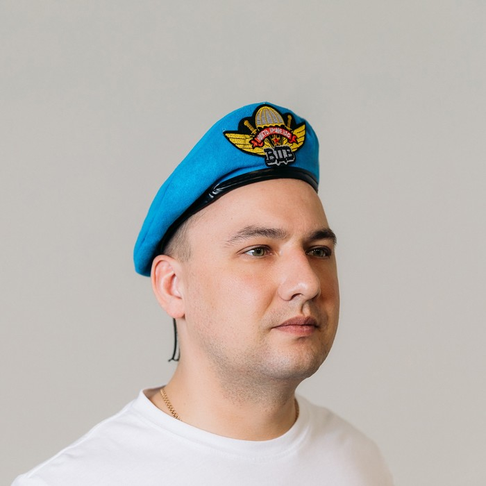 Берет «Никто, кроме нас» Берет «Никто, кроме нас»