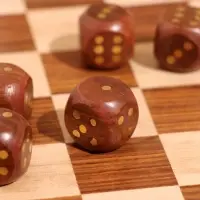Игра настольная 3 в 1, шахматы, домино, кубики, доска 35&times;35 см, дерево шишам