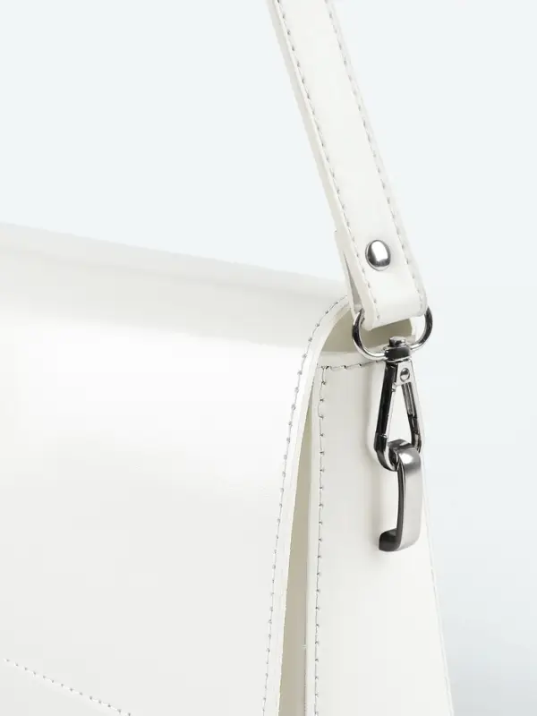 Ручка для сумки из экокожи, с карабинами, 125&times;1.8 см, цвет молочный