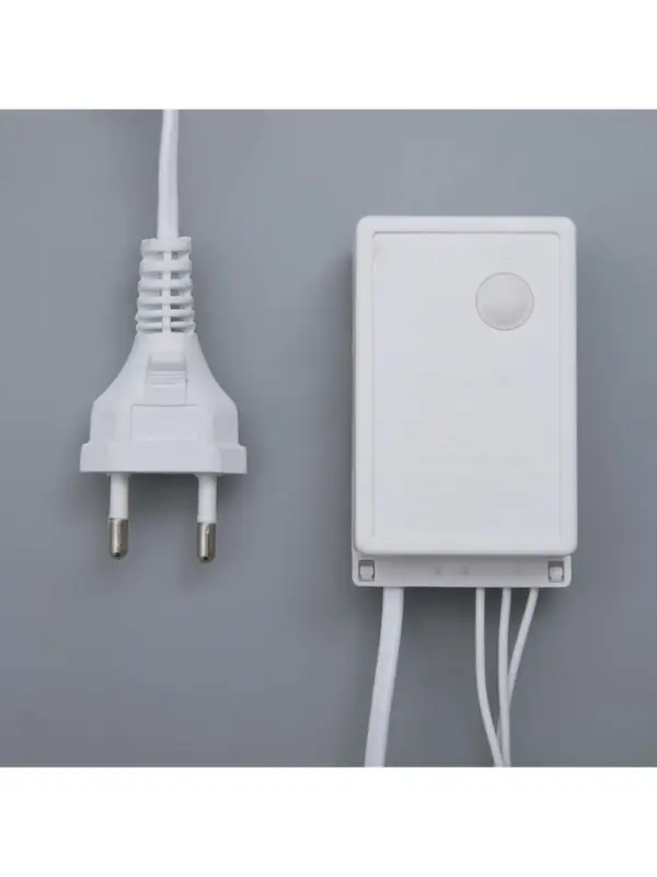 Гирлянда &laquo;Нить&raquo; 10 м, IP44, белая нить, 100 LED, свечение жёлтое, 8 режимов, 220 В