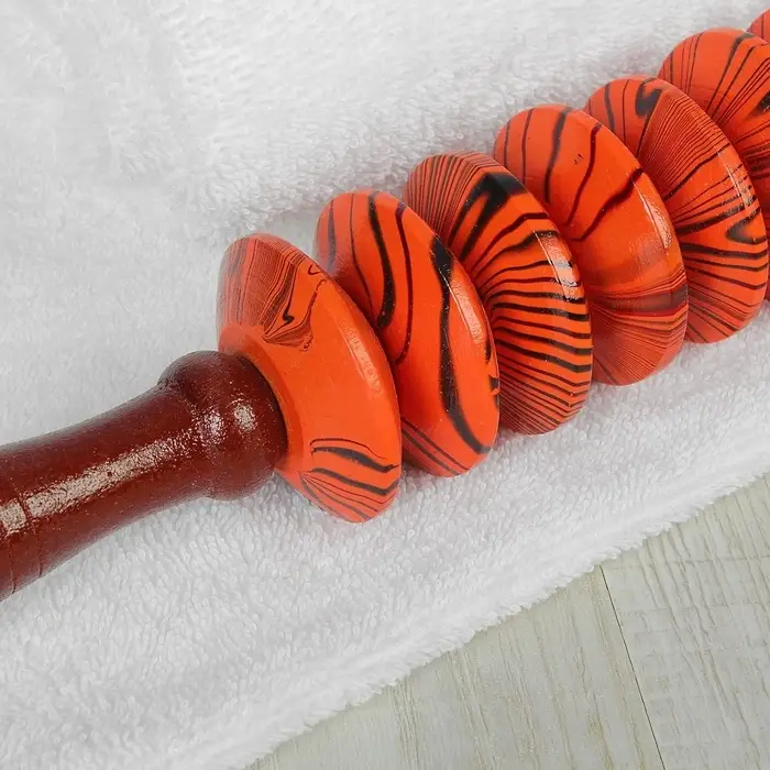 Массажёр &laquo;Скалка&raquo;, универсальный, 36&times;6 см, 8 дисков, деревянный