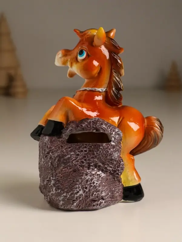 Копилка полистоун Копилка полистоун "Коняшка на камешке с цветком" 10х6х12,5 см