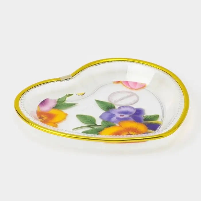 Блюдо фигурное Доляна «Сердце», 16,5×16,5 см, рисунок МИКС Блюдо фигурное Доляна «Сердце», 16,5×16,5 см, рисунок МИКС