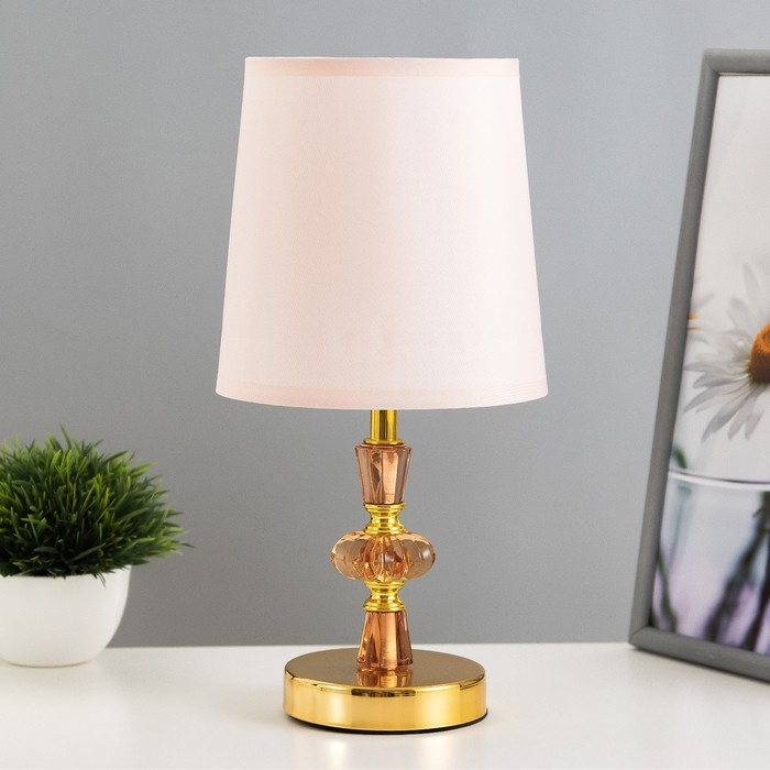 Настольная лампа Настольная лампа "Вирсавия" Е14 40Вт золото 22,5х22,5х28 см RISALUX