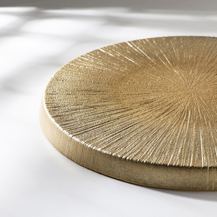 Блюдо сервировочное «Кувшинка», d=28 см, цвет золотой