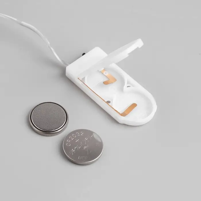 Гирлянда &laquo;Нить&raquo; 5 м, роса, IP20, серебристая нить, 50 LED, от батареек CR2032&times;2, свечение мульти