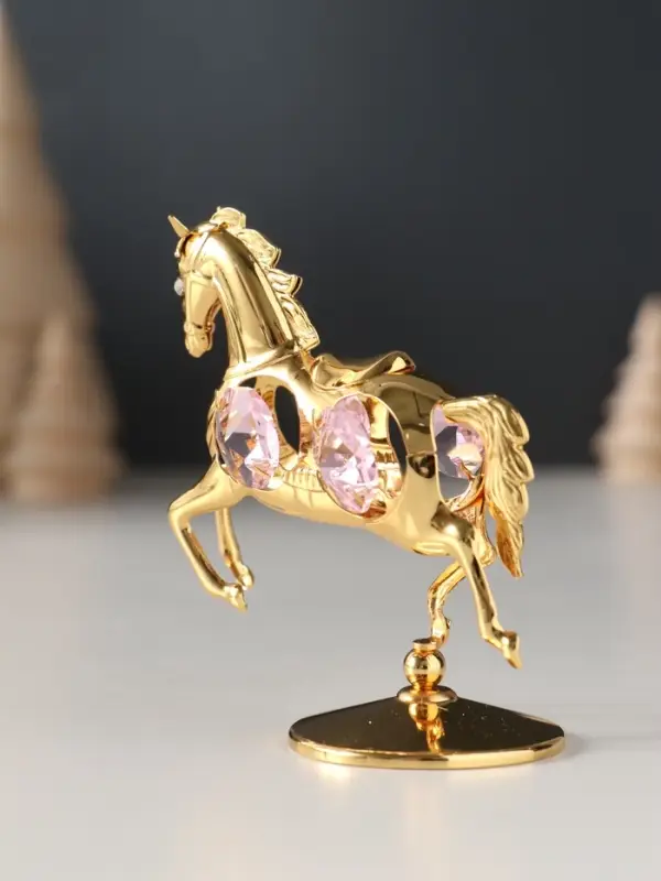 Сувенир Лошадка маленькая с 4-мя розовыми хрусталиками на подставке, 6,5х4х8,5 см. Сувенир Лошадка маленькая с 4-мя розовыми хрусталиками на подставке, 6,5х4х8,5 см.