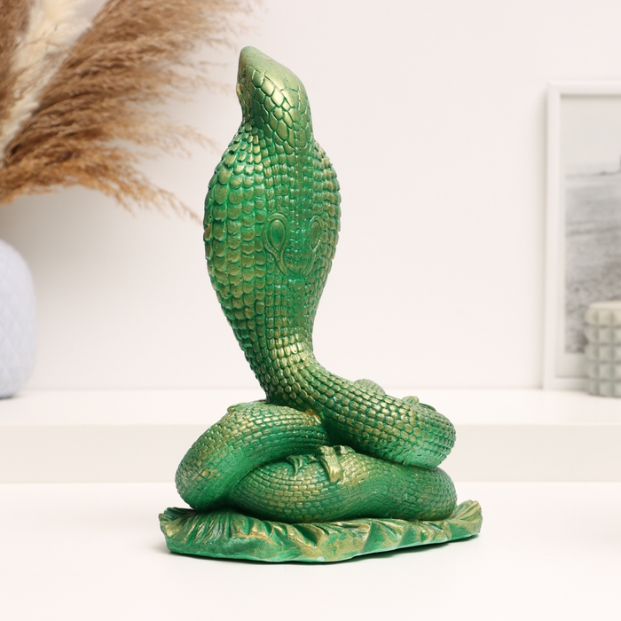 Новый год. Символ 2025. Фигура Новый год. Символ 2025. Фигура "Змея Кобра" зеленая с позолотой, 17х13х25см