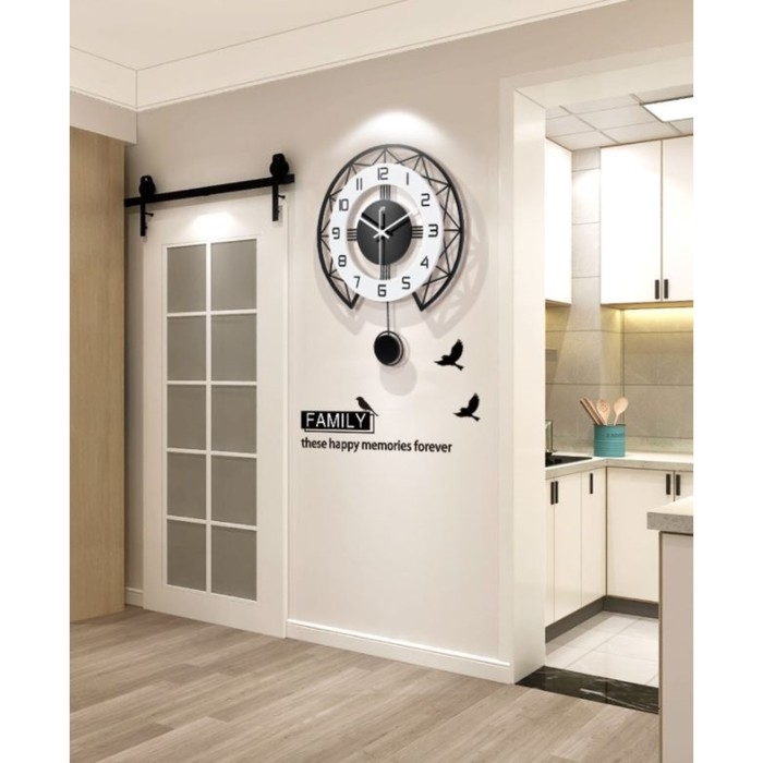 Часы настенные интерьерные, с маятником Часы настенные интерьерные, с маятником "Ореол", бесшумные, 35 х 43 см