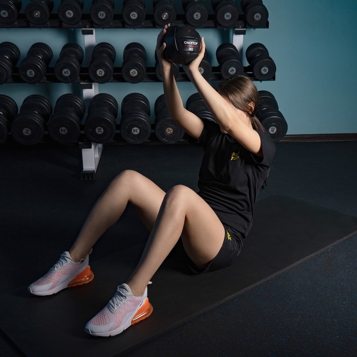 Медицинбол ONLYTOP, 1 кг, d=14 см Медицинбол ONLYTOP, 1 кг, d=14 см