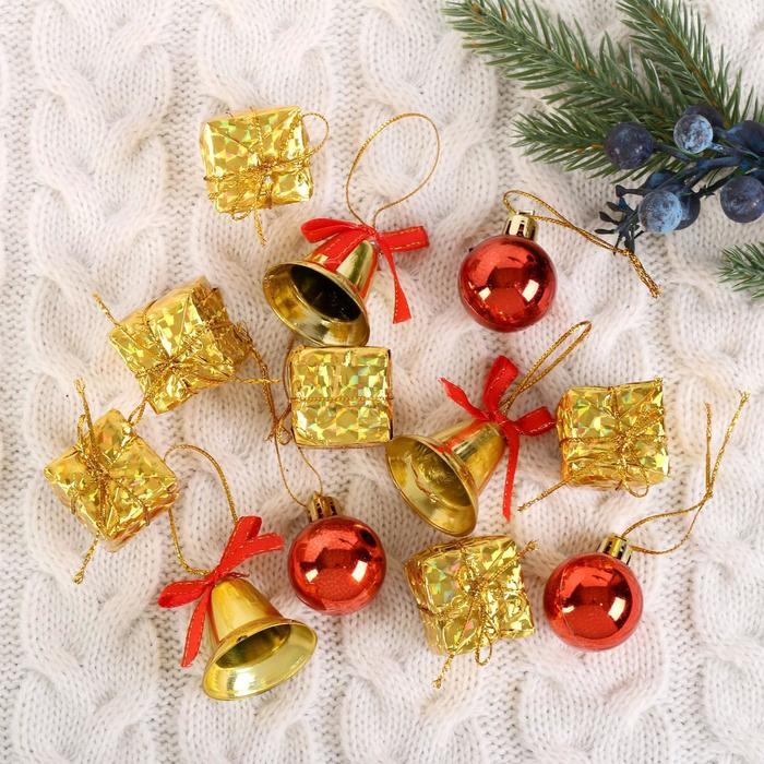 Набор украшений пластик 12 шт Набор украшений пластик 12 шт "Лючия" (6 подарков,3 шарика,3 колокольчика) золотисто-красный