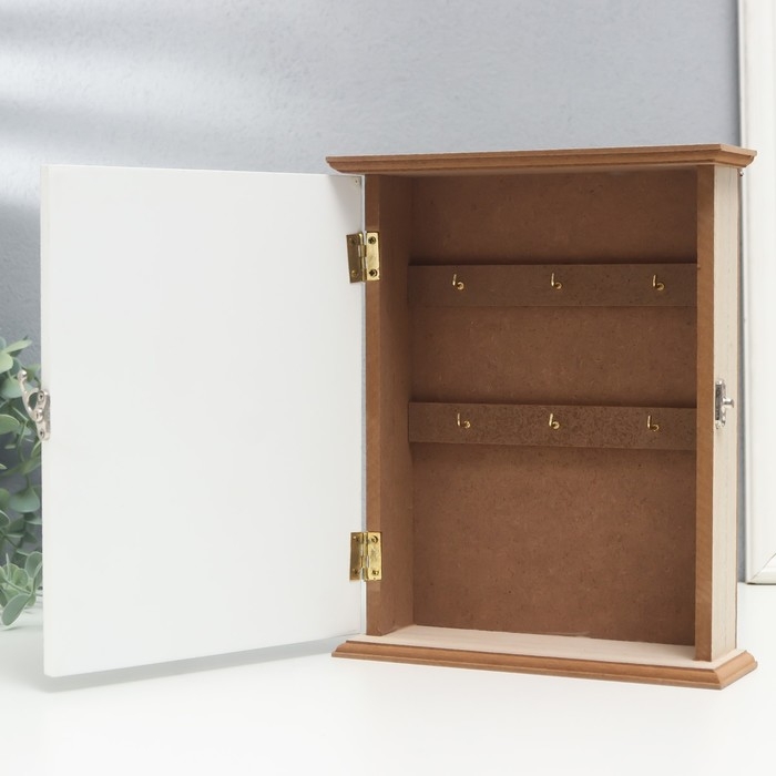 Ключница дерево 6 крючков Ключница дерево 6 крючков "Листики" 6,5х20х25 см