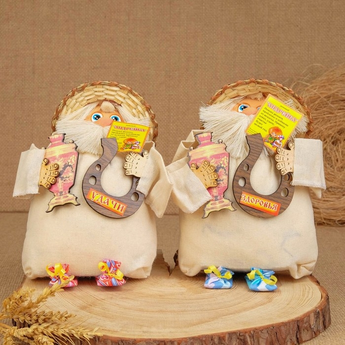 Оберег-домовой Оберег-домовой "Андрейка с самоваром и подковой" 20х16х13 см МИКС