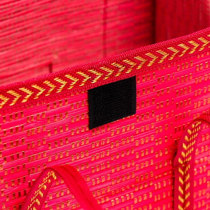 Шкатулка бамбук Шкатулка бамбук "Цветы на чёрном" красная, с ручками 20х15х30 см