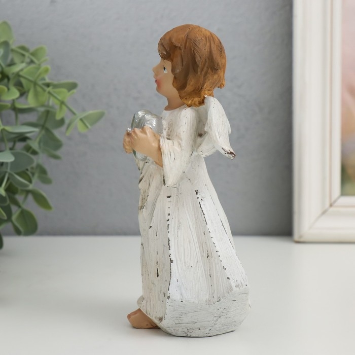 Сувенир полистоун  Сувенир полистоун "Ангел в бежевой тоге с сердечком" 6х8,5х16 см