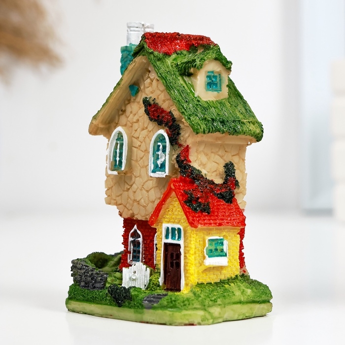 Фигурка Фигурка "Домик коттедж" 6х4х9,5см