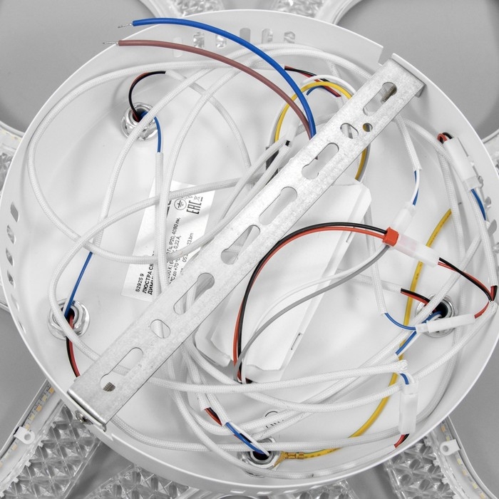 Люстра светодиодная дим. LOSANGA ДУ 3 реж. Ø53,5х7,5 68Вт белый Ritter Люстра светодиодная дим. LOSANGA ДУ 3 реж. Ø53,5х7,5 68Вт белый Ritter