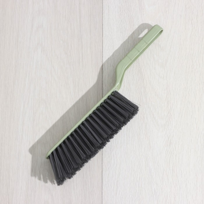 Щётка-смётка пластиковая Доляна, рабочая часть 18 см, 31×3,5 см, цвет МИКС Щётка-смётка пластиковая Доляна, рабочая часть 18 см, 31×3,5 см, цвет МИКС