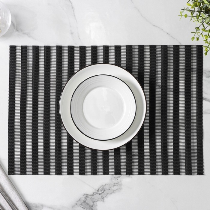 Набор салфеток сервировочных на стол Magistro, 4 шт, 30×45 см, цвет чёрный Набор салфеток сервировочных на стол Magistro, 4 шт, 30×45 см, цвет чёрный