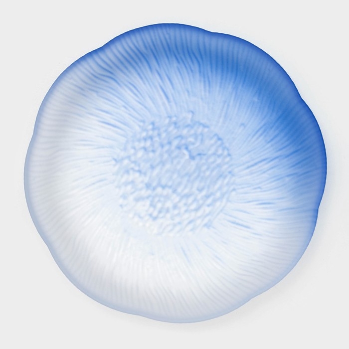 Тарелка стеклянная «Лотос», d=16,7 см, цвет синий Тарелка стеклянная «Лотос», d=16,7 см, цвет синий