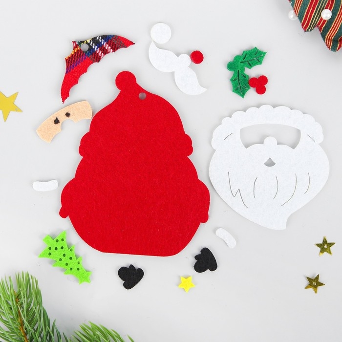 Набор для творчества - создай ёлочное украшение из фетра «Дед мороз с ёлочкой» Набор для творчества - создай ёлочное украшение из фетра «Дед мороз с ёлочкой»