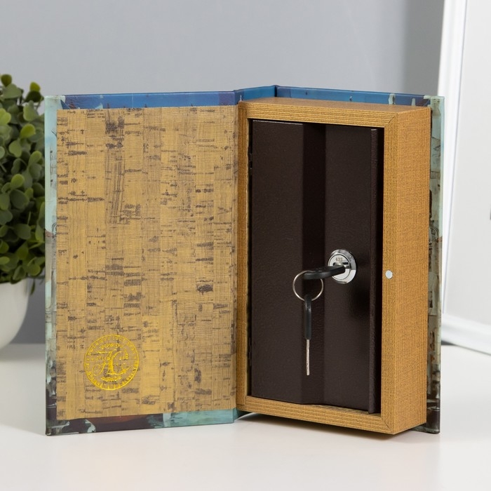 Сейф-книга дерево, кожзам Сейф-книга дерево, кожзам "Венеция" 21х13х5 см