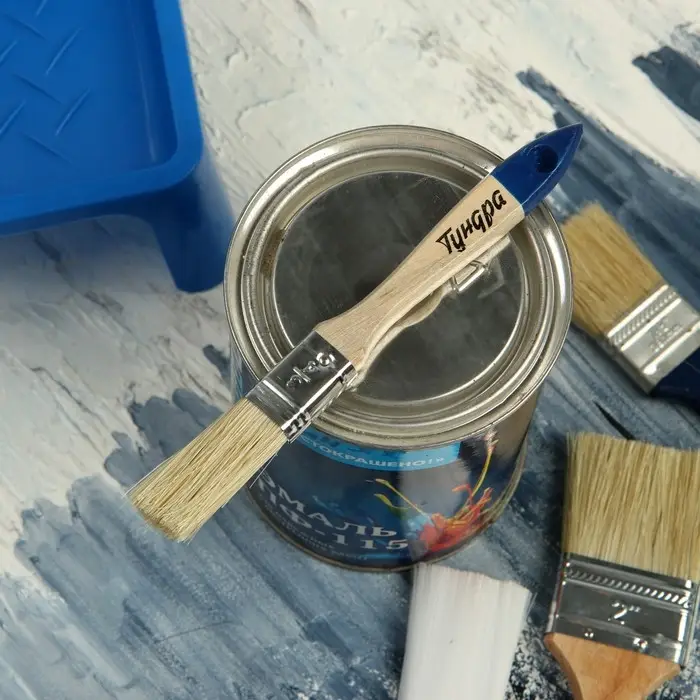 Кисть плоская ТУНДРА, натуральная щетина, деревянная рукоятка, 3/4 Кисть плоская ТУНДРА, натуральная щетина, деревянная рукоятка, 3/4", 20 мм