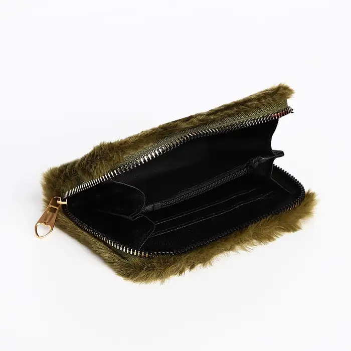 Кошелёк маленький, пушистый, на молнии, зелёный