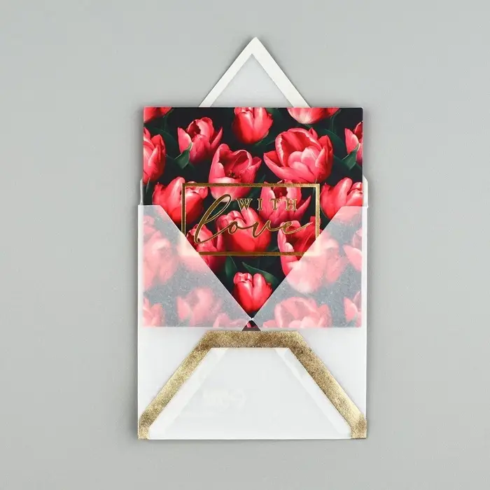 Открытка с конвертом «С любовью», тиснение, 7 х 7 см Открытка с конвертом «С любовью», тиснение, 7 х 7 см