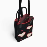 Сумка подр Сердца, 12*4*17, отд на кнопке, дл ремень, черный Сумка подр Сердца, 12*4*17, отд на кнопке, дл ремень, черный