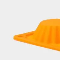 Форма для выпечки Доляна &laquo;Сладости. Круг реб&raquo;, силикон, 28&times;21 см, 12 ячеек, d=6 см, d по дну = 4 см, оранжевая