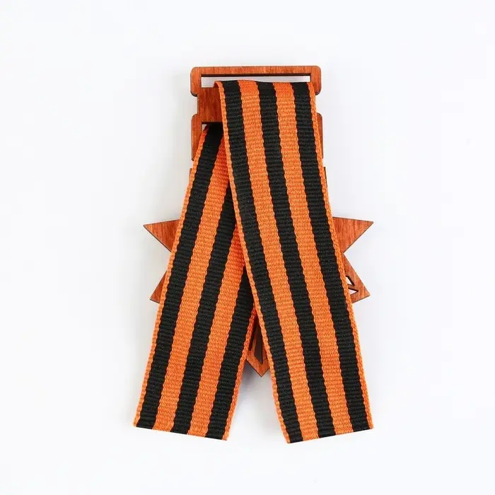 Значок деревянный с георгиевской лентой на День Победы «Отечественная война», 6,1 х 8,2 см Значок деревянный с георгиевской лентой на День Победы «Отечественная война», 6,1 х 8,2 см