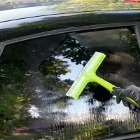 Водосгон силиконовый AVS SB-0522