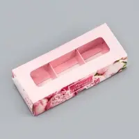 Коробка с обечайкой для 3 конфет, с окном «Праздничный букет», 13×5×3.3 см