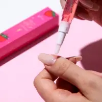 Масло для кутикулы в карандаше &laquo;Клубника&raquo;