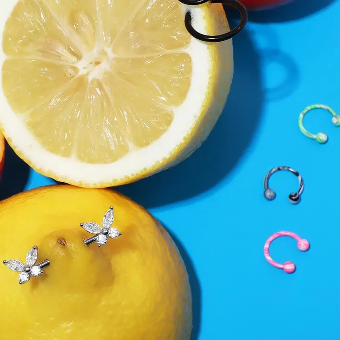 Пирсинг в бровь «Шарики» дуо круг, d=0.8 см, МИКС (фасовка 20 шт.) Пирсинг в бровь «Шарики» дуо круг, d=0.8 см, МИКС (фасовка 20 шт.)