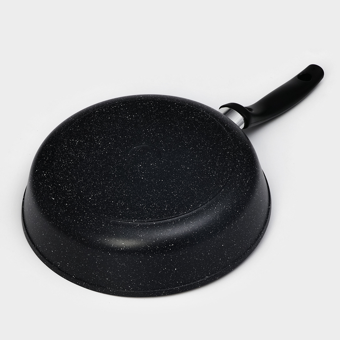 Сковорода Доляна &laquo;Элит&raquo;, d=26 см, антипригарное покрытие, пластиковая ручка, алюминий, чёрная