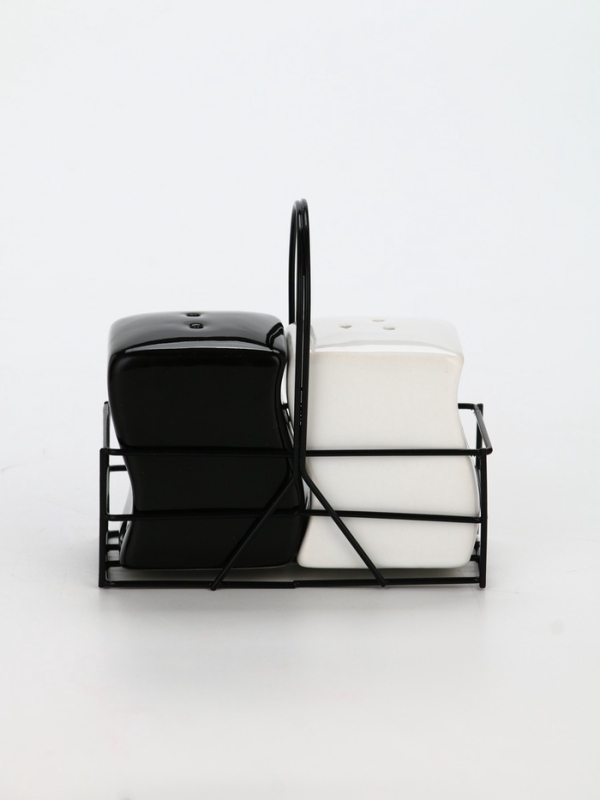 Набор для специй на подставке Дорого внимание «Зайки», 2 шт