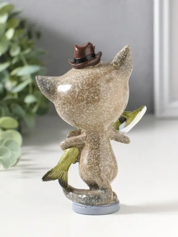 Фигурка полистоун лак &laquo;Котик-рыбак с уловом&raquo;, 9.2&times;6.3&times;14 см