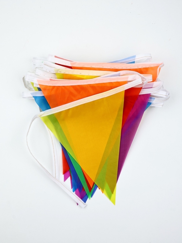 Гирлянда на ленте текстильная  Гирлянда на ленте текстильная "Цветные флажки", дл. 10 м