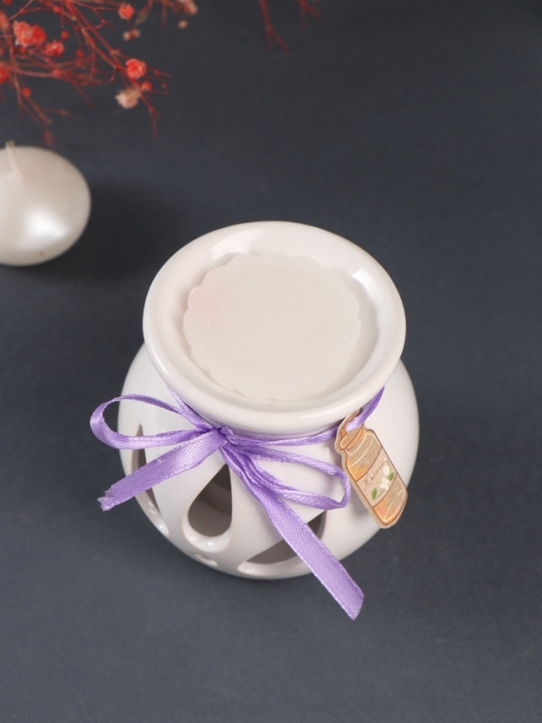 Набор: аромалампа для эфирных масел, мелтсы из воска ароматические «Жасмин», белая, 6.5×6.2×7.5 см