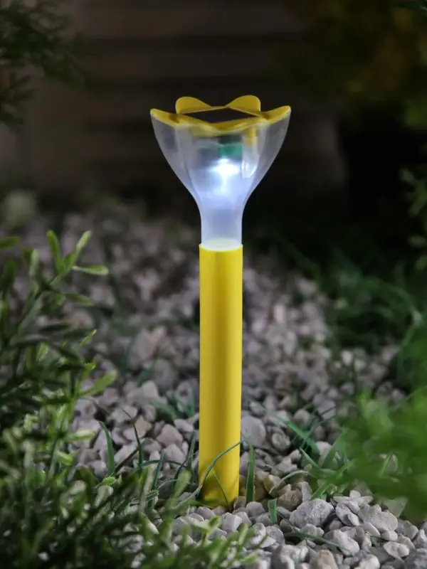 Садовый светильник &laquo;Цветок жёлтый&raquo;, уличный, на солнечной батарее, 6&times;29&times;6 см, 1 LED, свечение белое