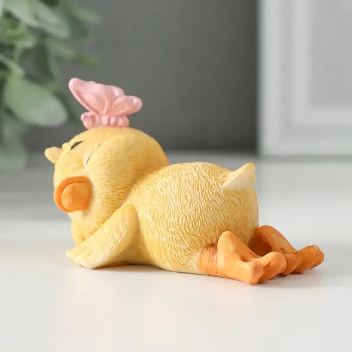 Фигурка полистоун &laquo;Спящий утёнок с бабочкой&raquo;, 8.5&times;4&times;5 см