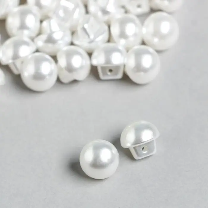 Пуговицы пластик для творчества на ножке  Пуговицы пластик для творчества на ножке "Белый шарик с перламутром" набор 50 шт 1х1 см