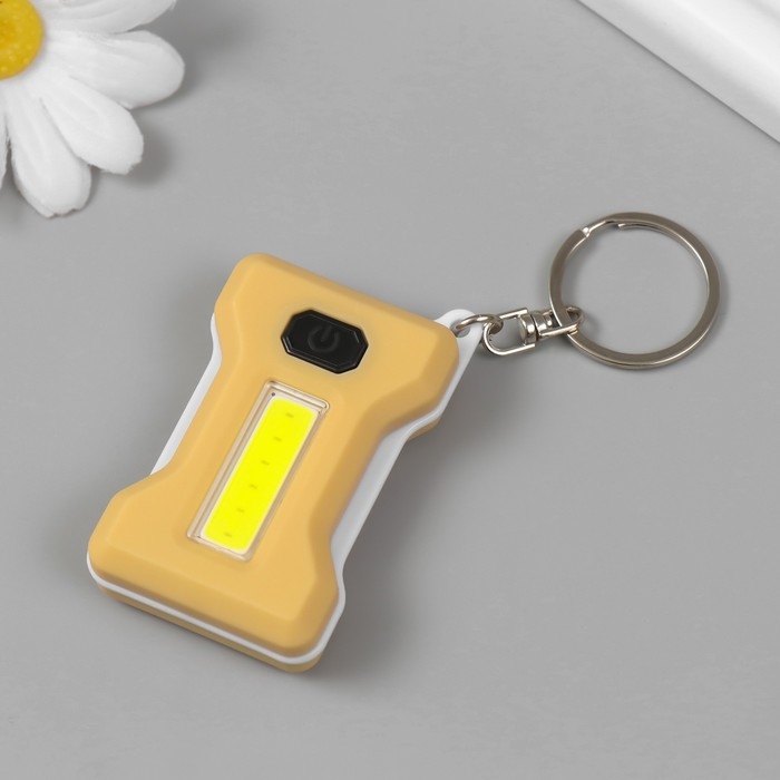 Фонарик свет на кольце Фонарик свет на кольце "Нежно-жёлтый" светит, мигает, АААх2 шт 3,7х5,2х1,5 см