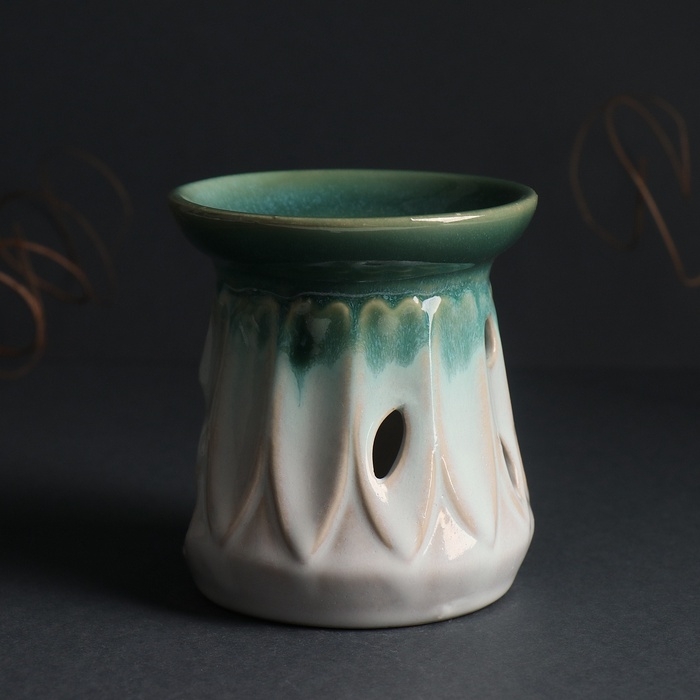 Аромалампа керамика Аромалампа керамика "Длинный лист" зеленый 8,5х8,5х9,7 см