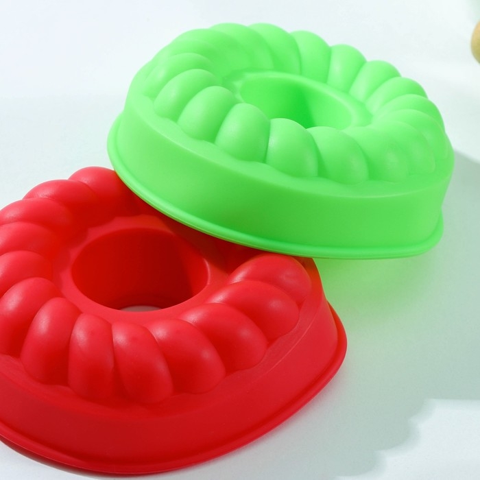 Форма для выпечки «Немецкий кекс. Косичка», силикон, d=11 см, цвет МИКС Форма для выпечки «Немецкий кекс. Косичка», силикон, d=11 см, цвет МИКС